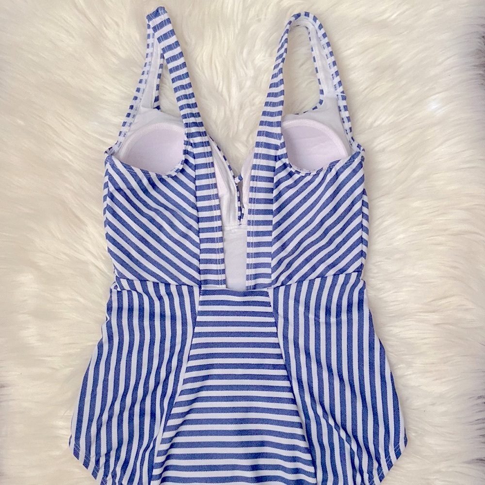 Blue stripe One piece - Picture 4 of 7